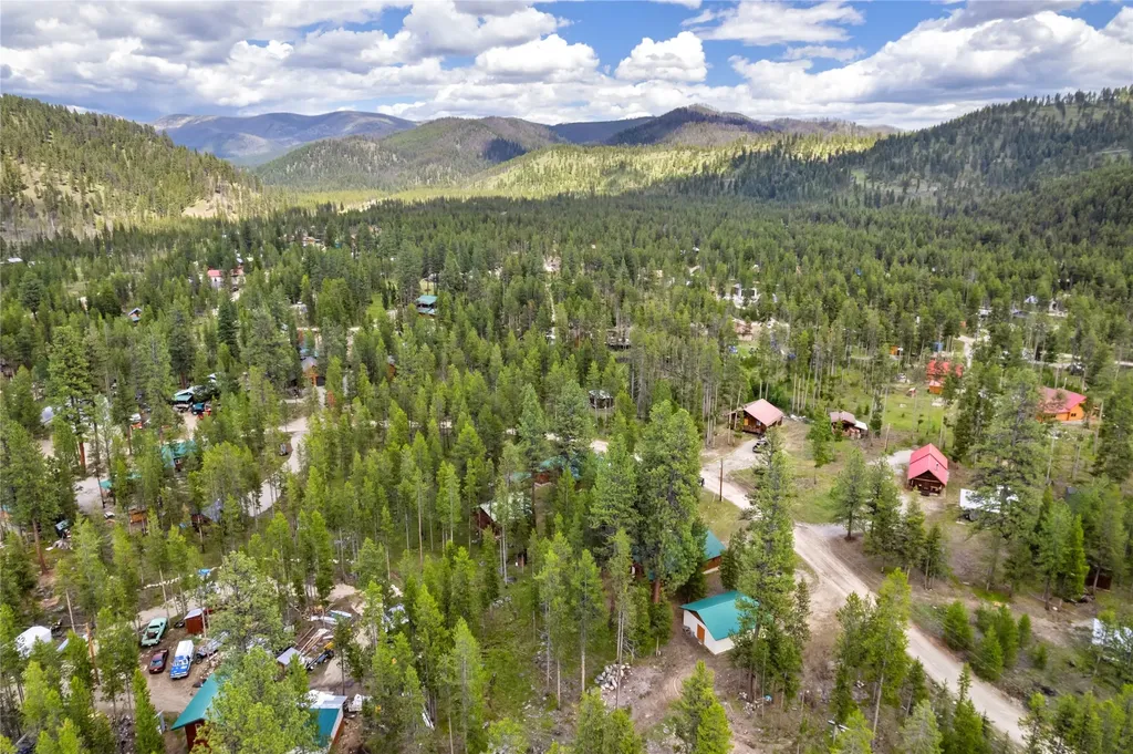 392 Leisure Lane Sula MT 59871
