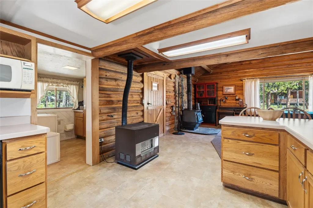 392 Leisure Lane Sula MT 59871
