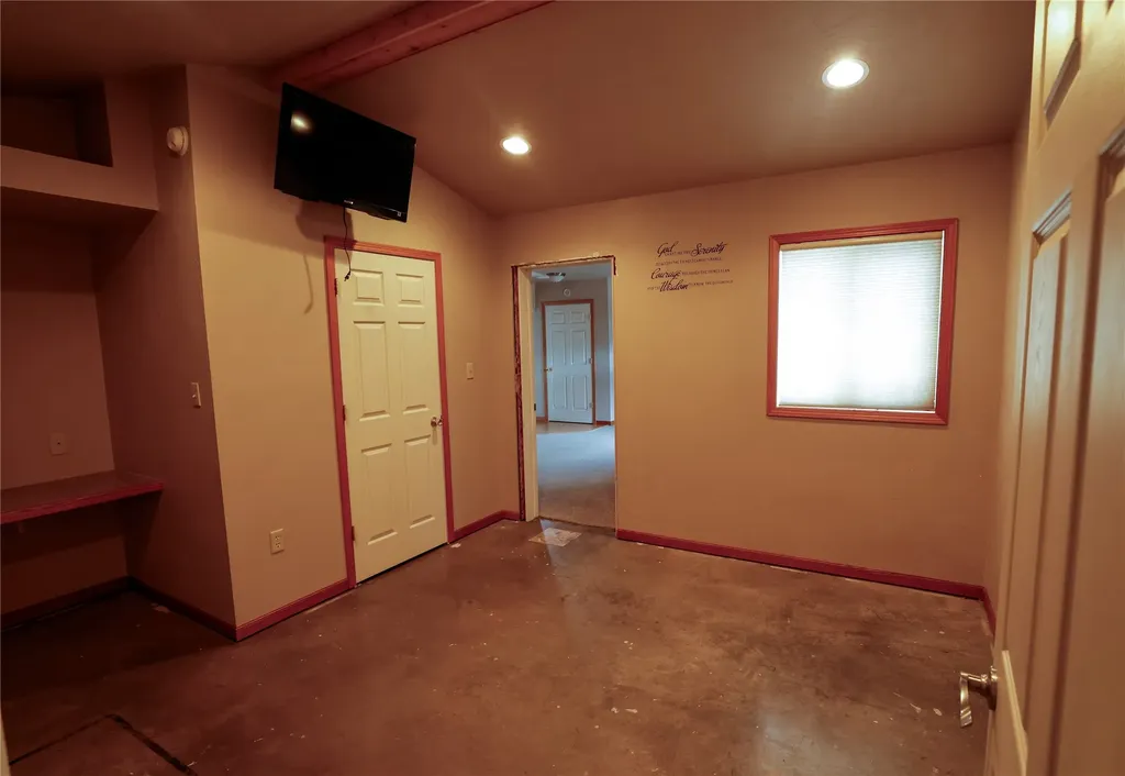19 8th Avenue NE Conrad MT 59425