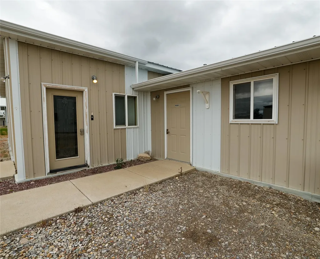 19 8th Avenue NE Conrad MT 59425