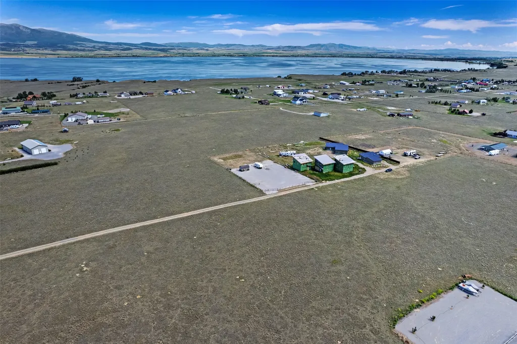 15 Berry Lane Townsend MT 59644