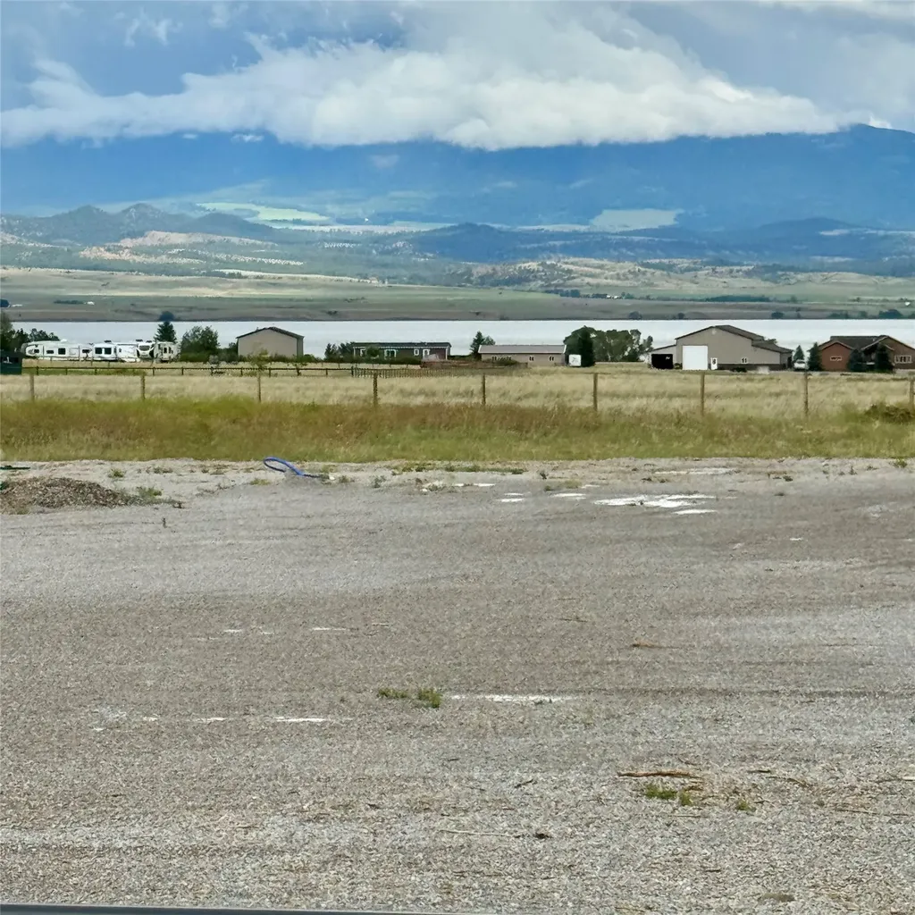 15 Berry Lane Townsend MT 59644