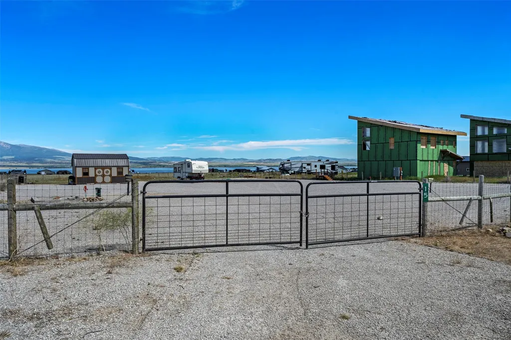 15 Berry Lane Townsend MT 59644