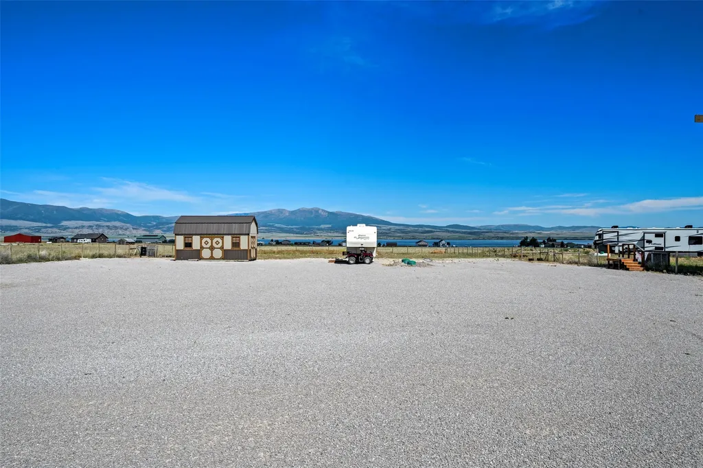 15 Berry Lane Townsend MT 59644