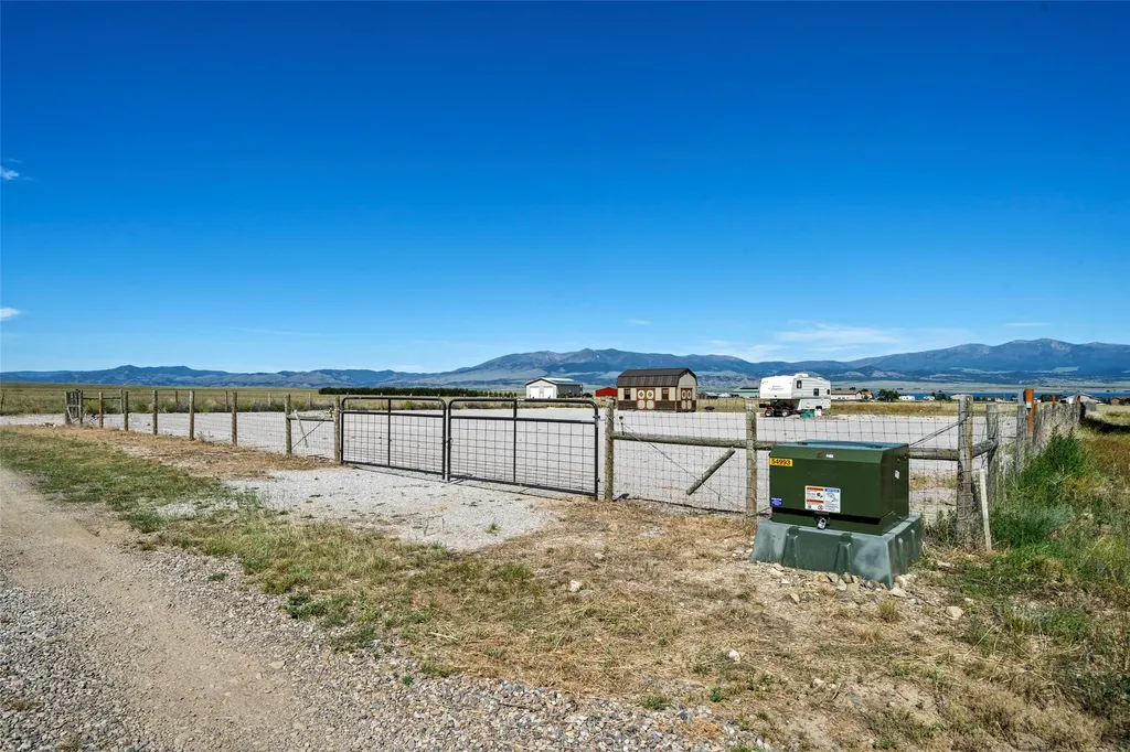 15 Berry Lane Townsend MT 59644