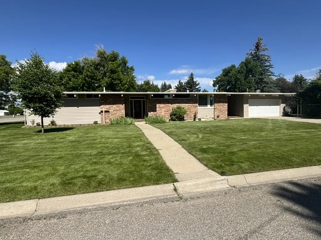 320 S Kansas Street Conrad MT 59425
