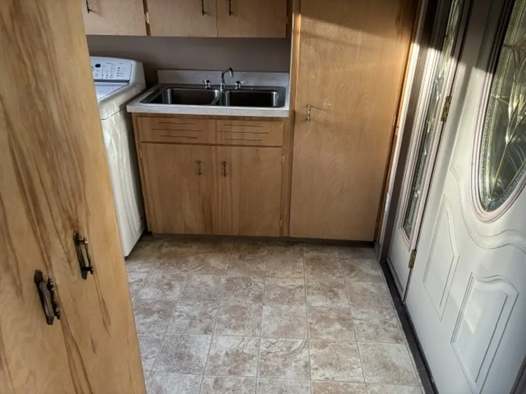 320 S Kansas Street Conrad MT 59425