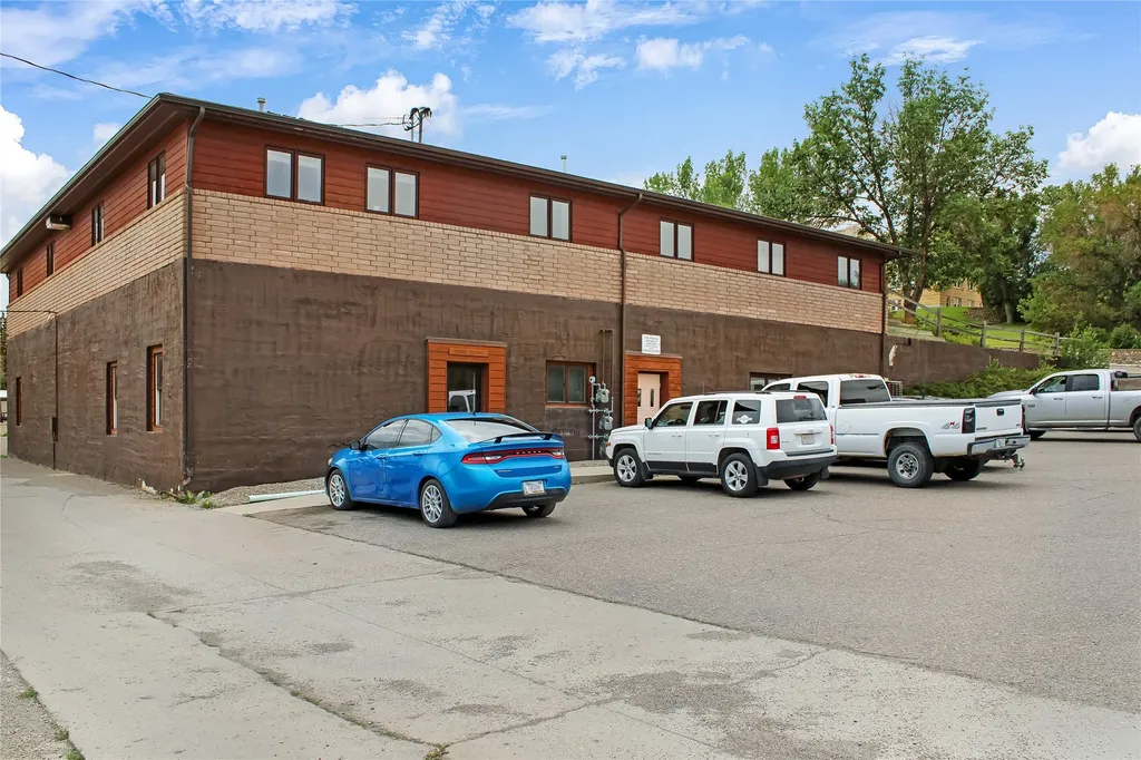 301 1st Street S Shelby MT 59474