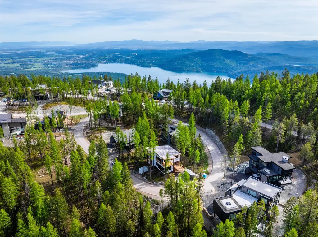 1054 Elk Camp Loop Whitefish MT 59937