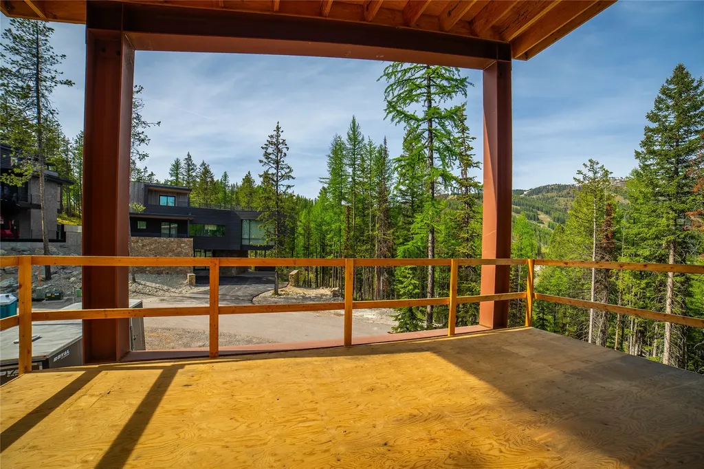 1054 Elk Camp Loop Whitefish MT 59937
