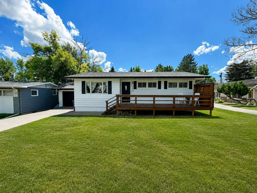 1332 Avenue C NW Great Falls MT 59404