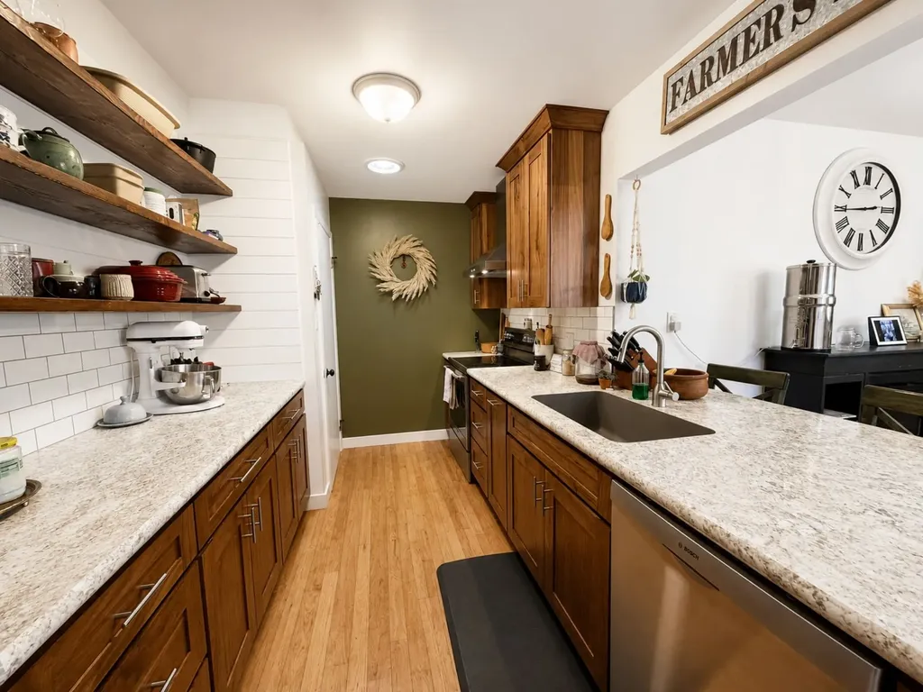 1332 Avenue C NW Great Falls MT 59404