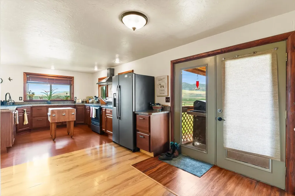 41721 Gallagher Lane Charlo MT 59824