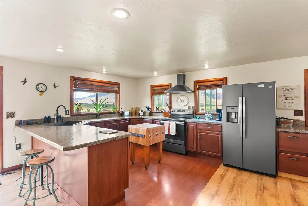 41721 Gallagher Lane Charlo MT 59824