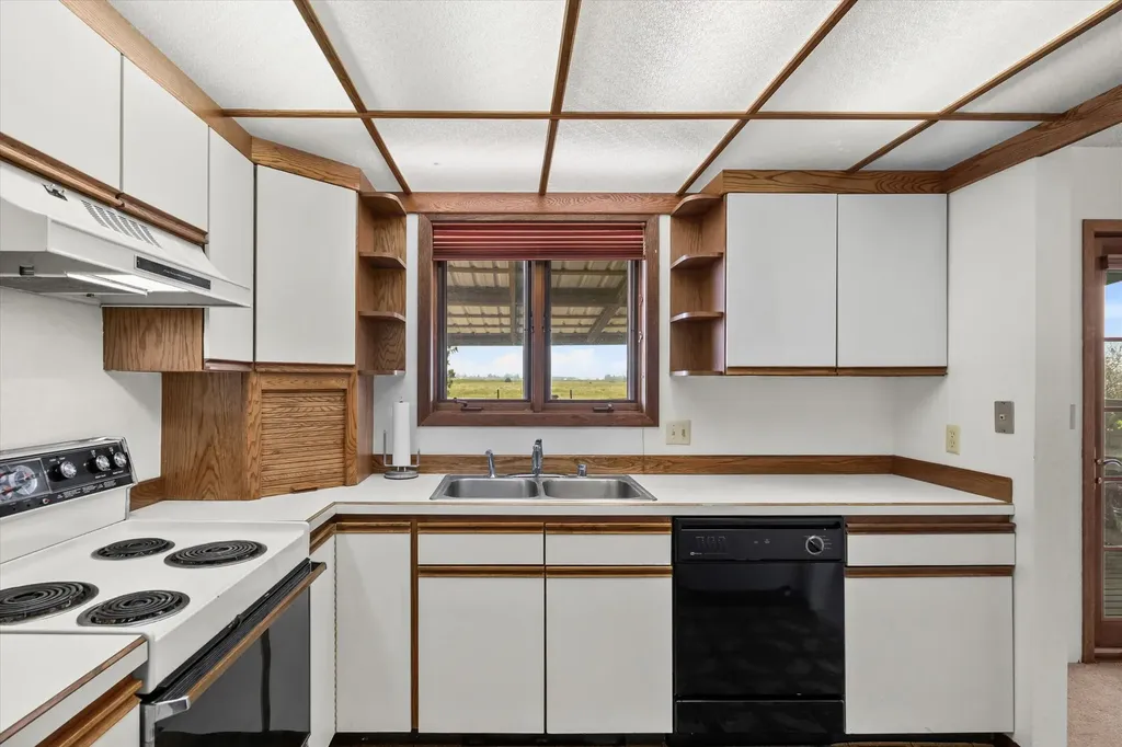 2994 Canal Circle East Helena MT 59635