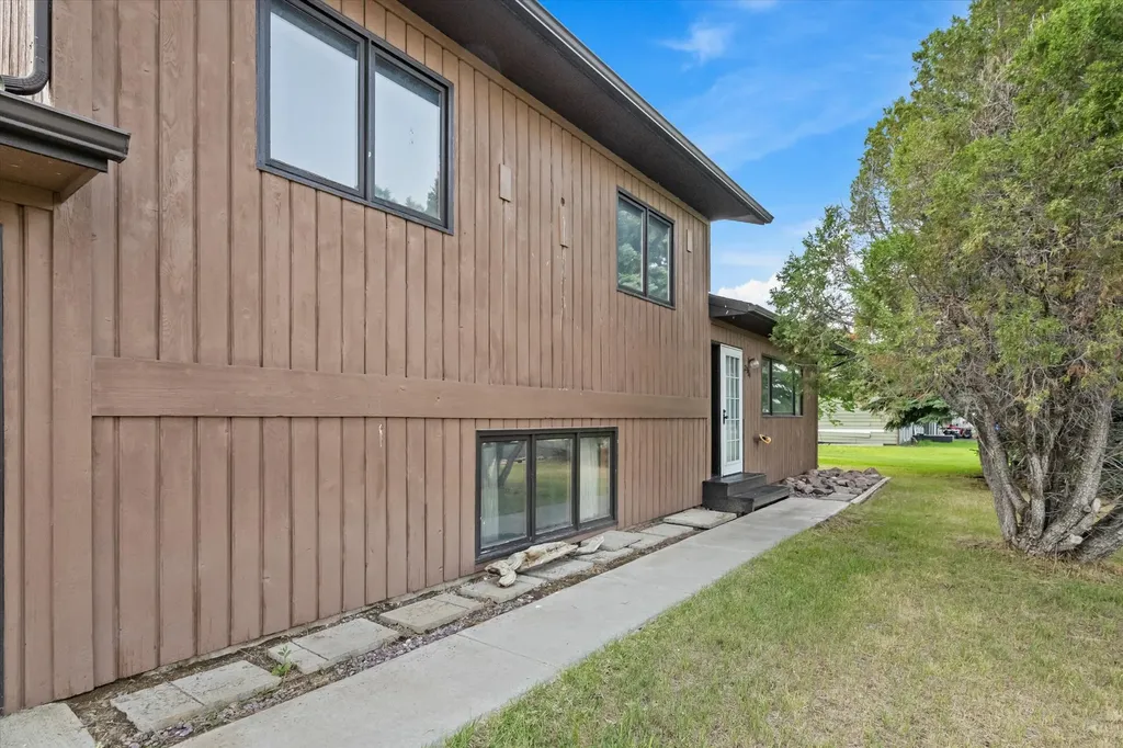 2994 Canal Circle East Helena MT 59635