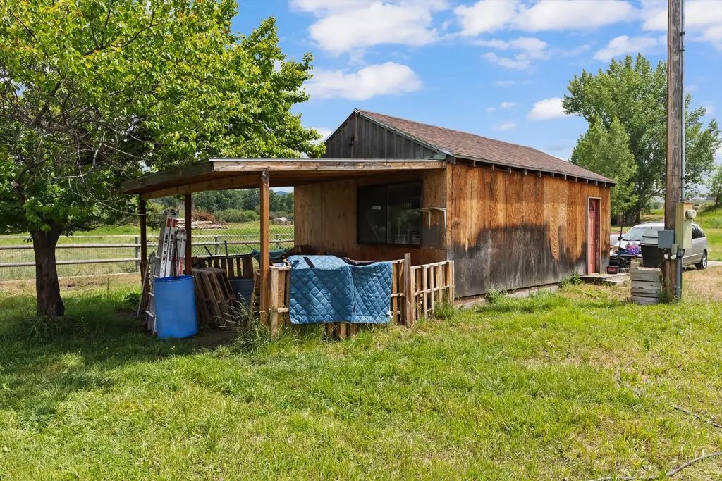 651 Milty Lane Hamilton MT 59840