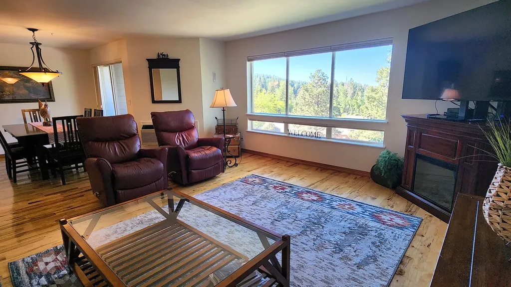 180 Vista Lane Bigfork MT 59911
