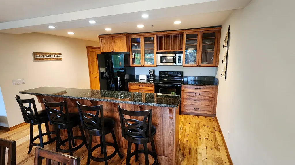 180 Vista Lane Bigfork MT 59911