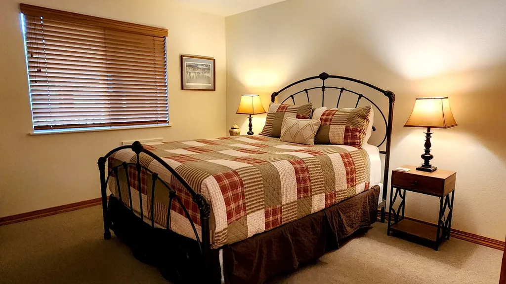 180 Vista Lane Bigfork MT 59911