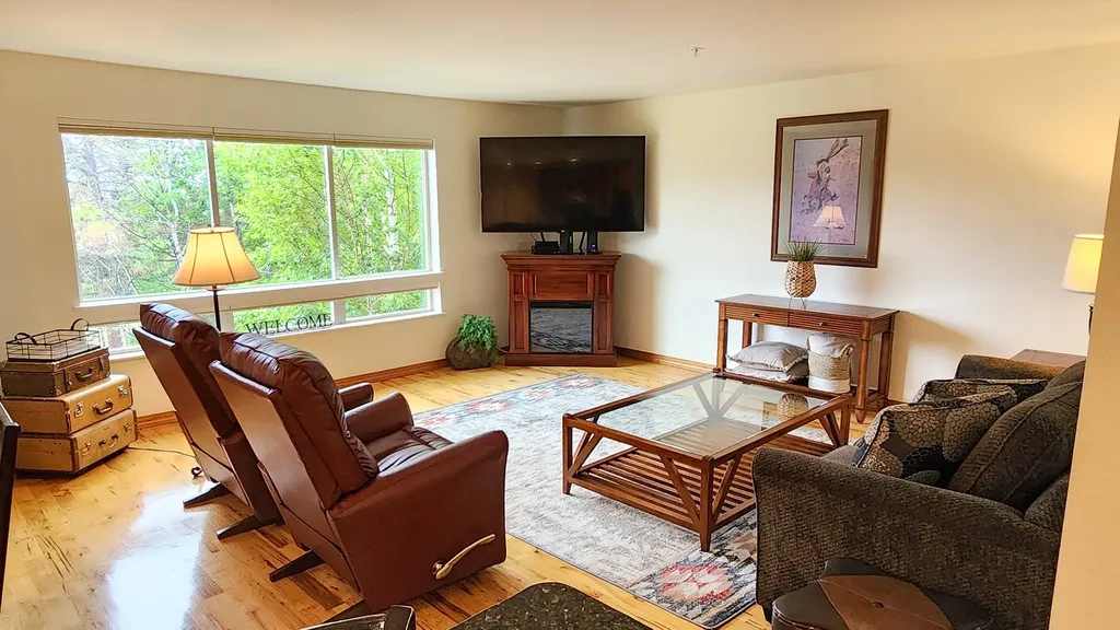 180 Vista Lane Bigfork MT 59911
