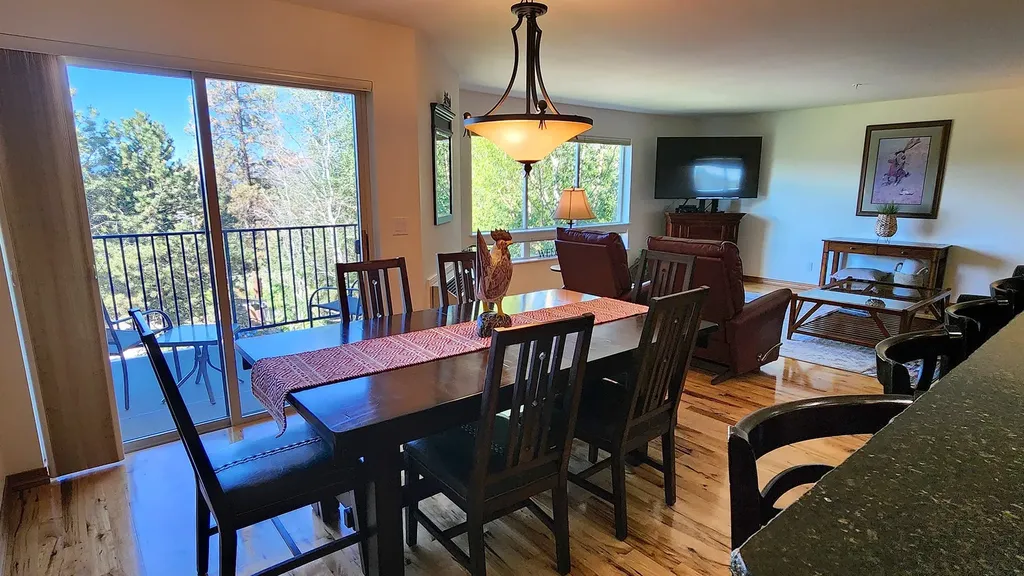 180 Vista Lane Bigfork MT 59911
