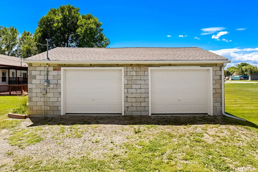 805 2nd Street NE Choteau MT 59422