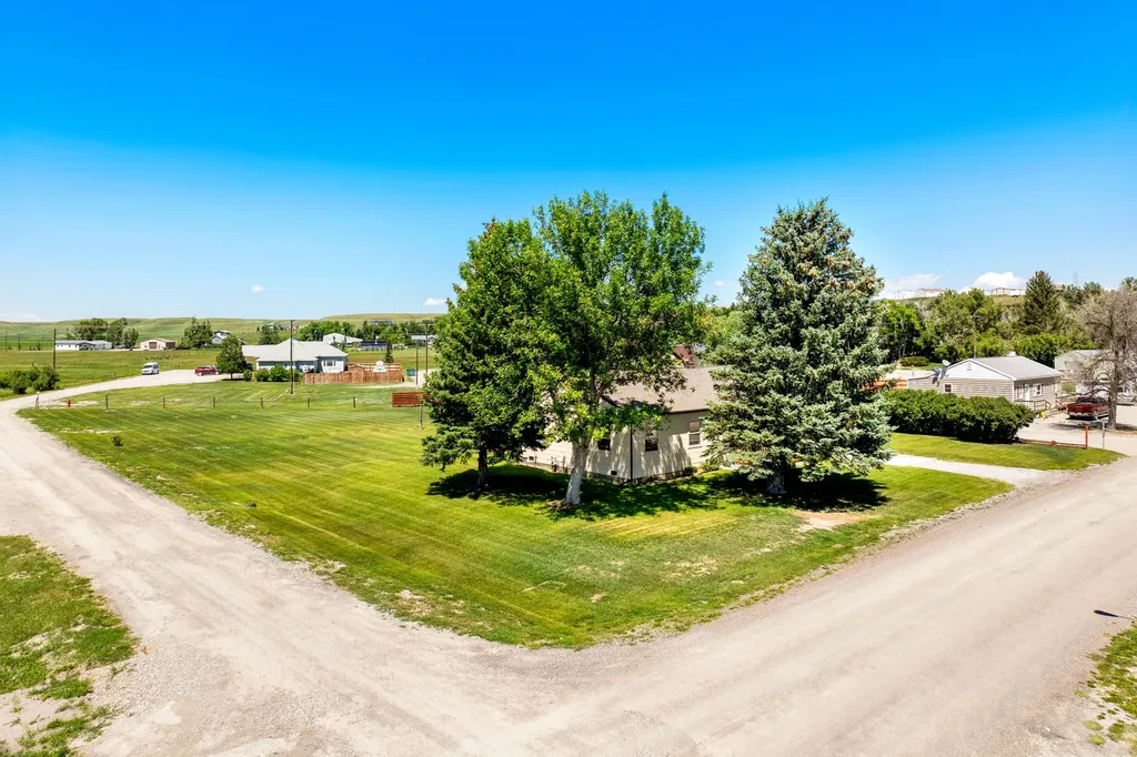 805 2nd Street NE Choteau MT 59422