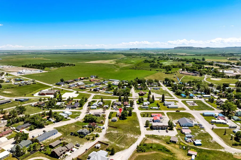 805 2nd Street NE Choteau MT 59422