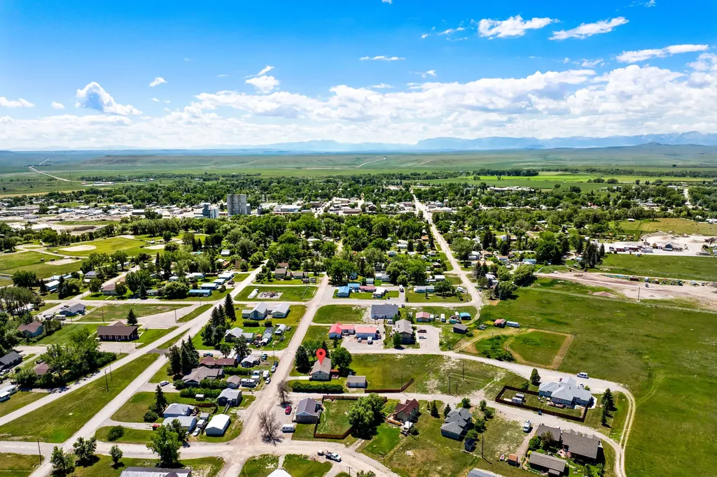 805 2nd Street NE Choteau MT 59422