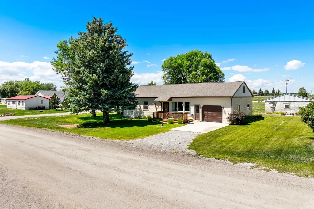 805 2nd Street NE Choteau MT 59422