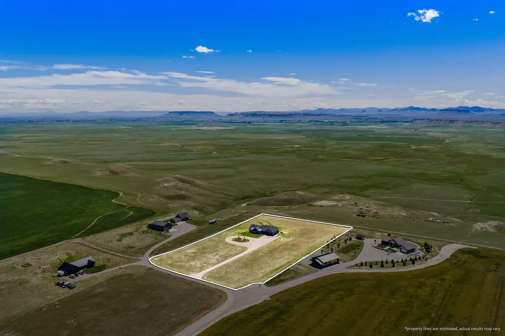 42 W 1st Lane SE Fairfield MT 59436
