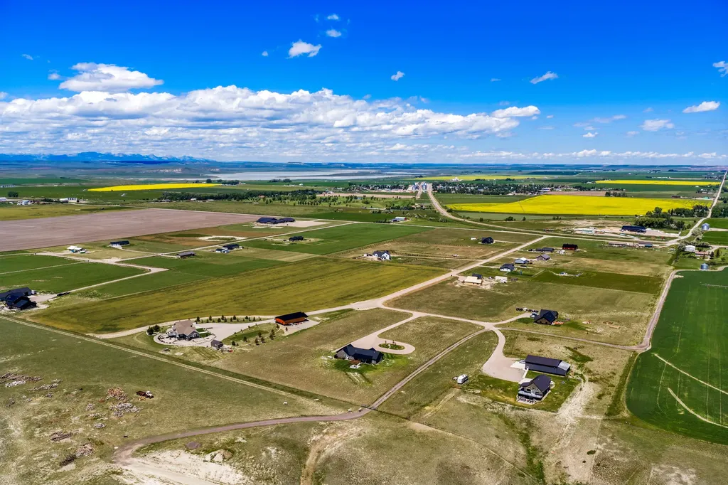 42 W 1st Lane SE Fairfield MT 59436