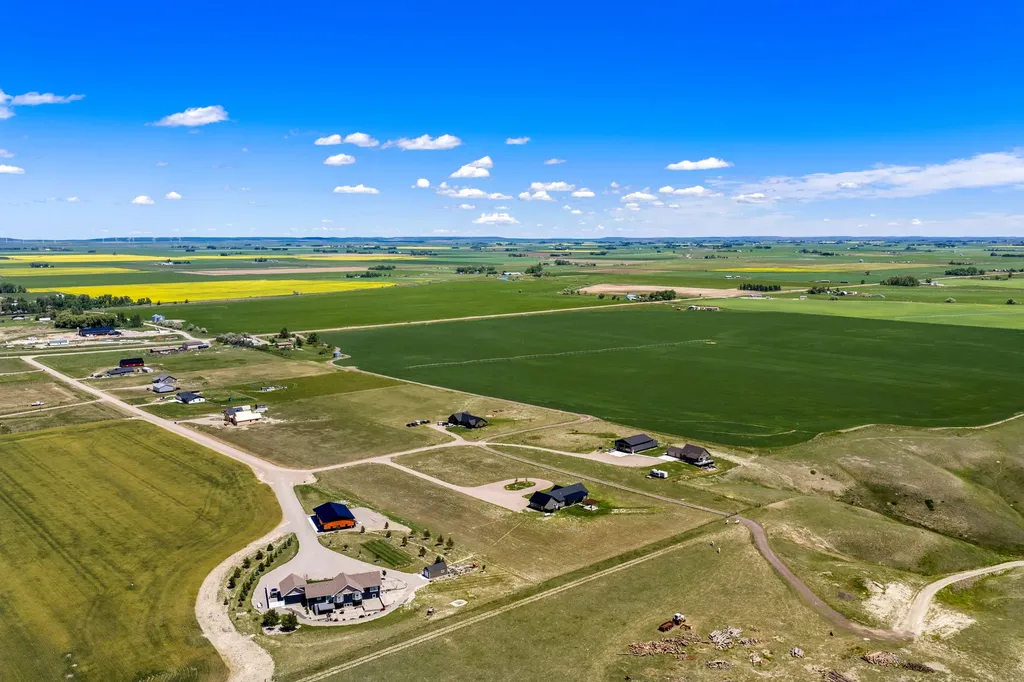 42 W 1st Lane SE Fairfield MT 59436
