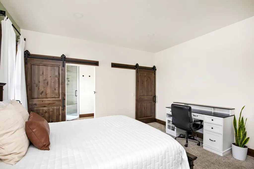 42 W 1st Lane SE Fairfield MT 59436