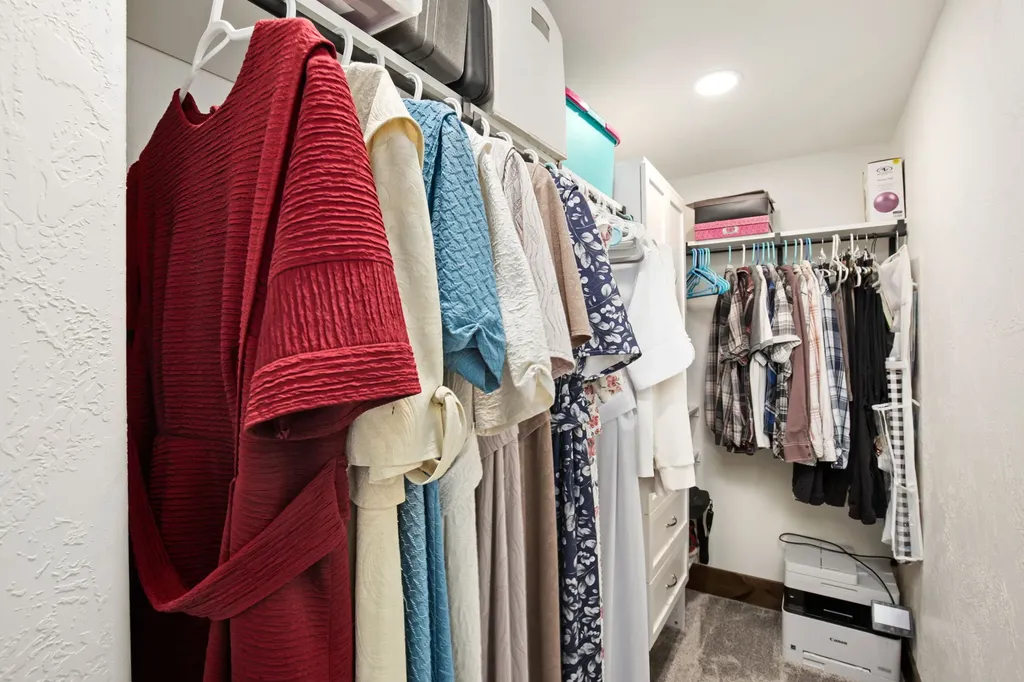 42 W 1st Lane SE Fairfield MT 59436