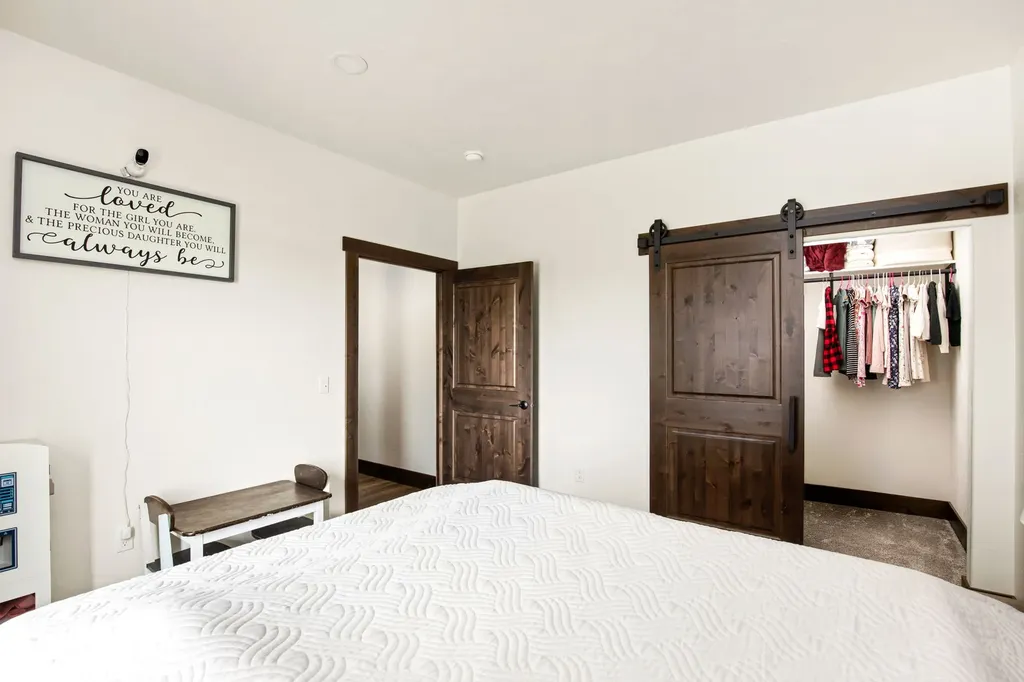 42 W 1st Lane SE Fairfield MT 59436