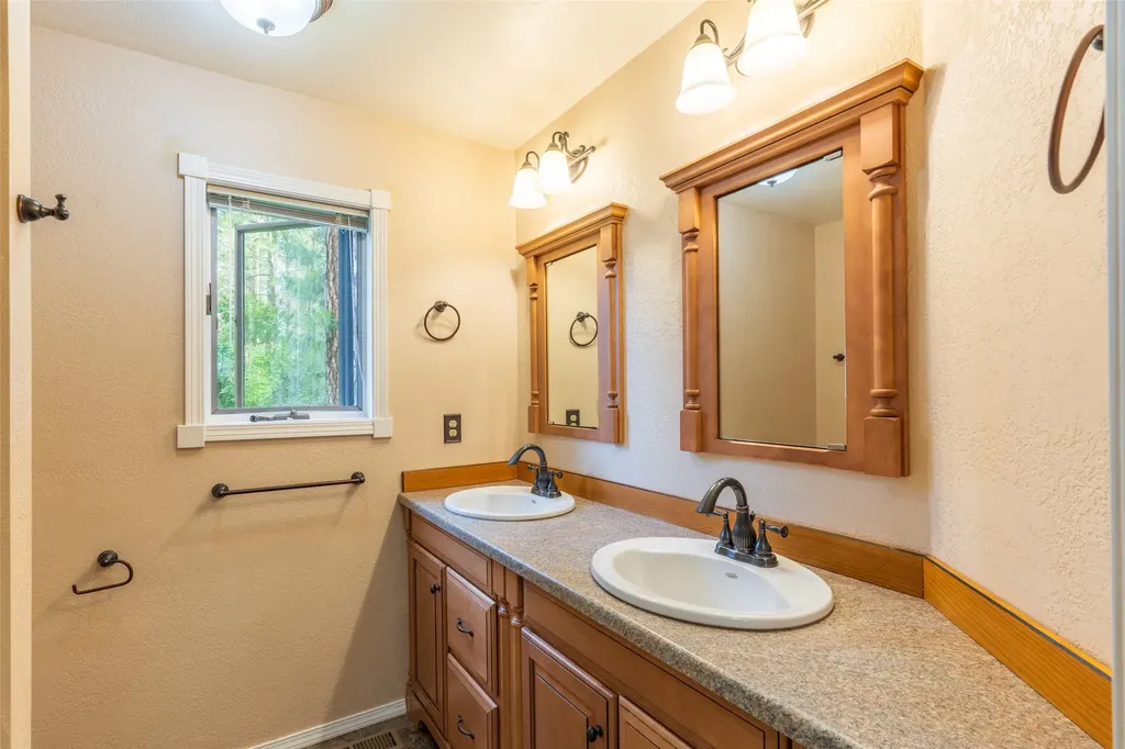 143 Ponderosa Lane Kalispell MT 59901