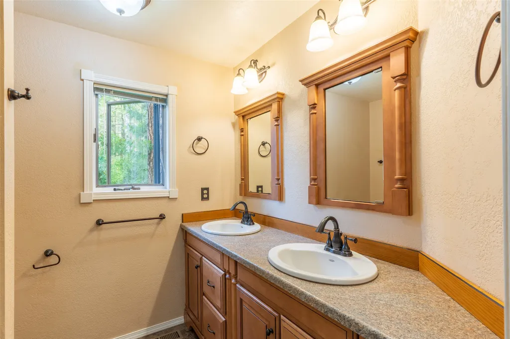 143 Ponderosa Lane Kalispell MT 59901