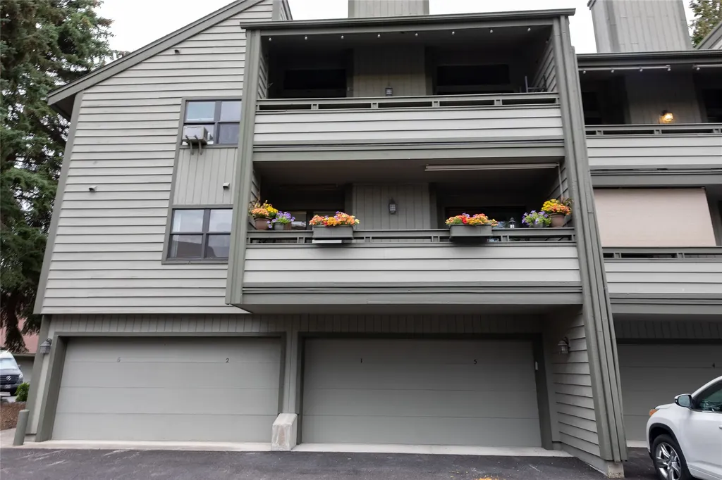 270 Bridge Street Bigfork MT 59911