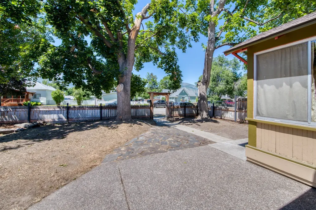 412 N 5th Street Hamilton MT 59840