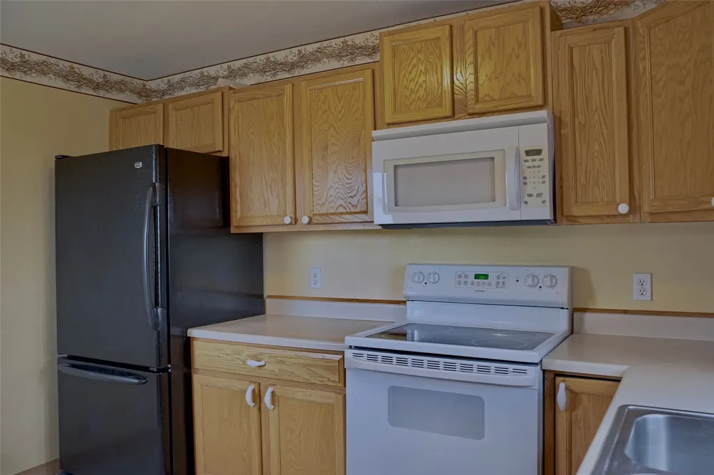 21 2nd Street S Sunburst MT 59482
