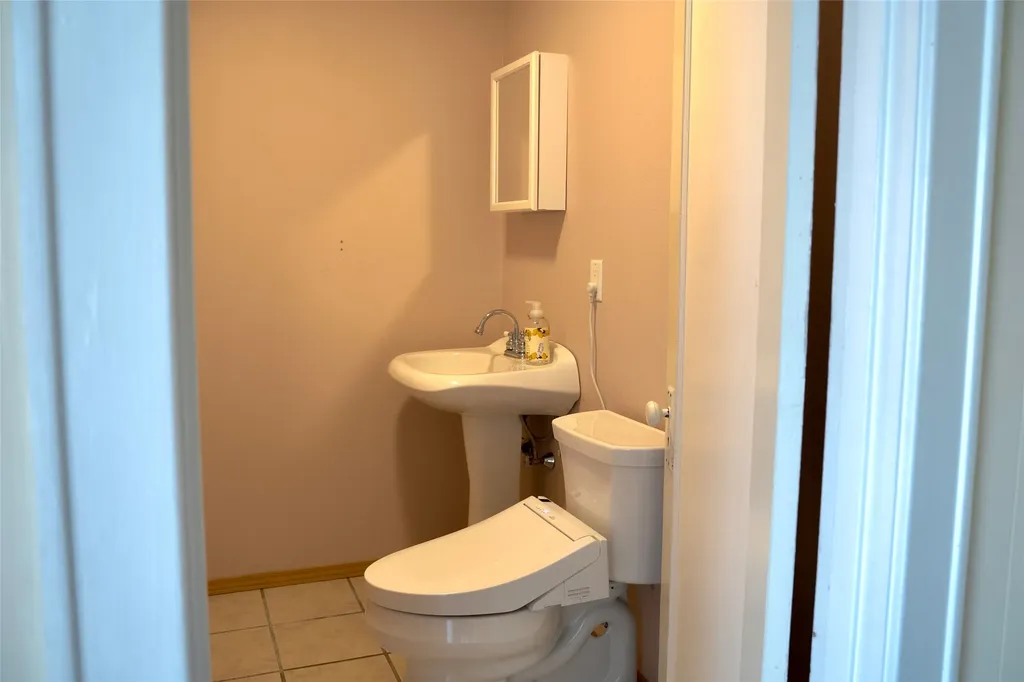 21 2nd Street S Sunburst MT 59482