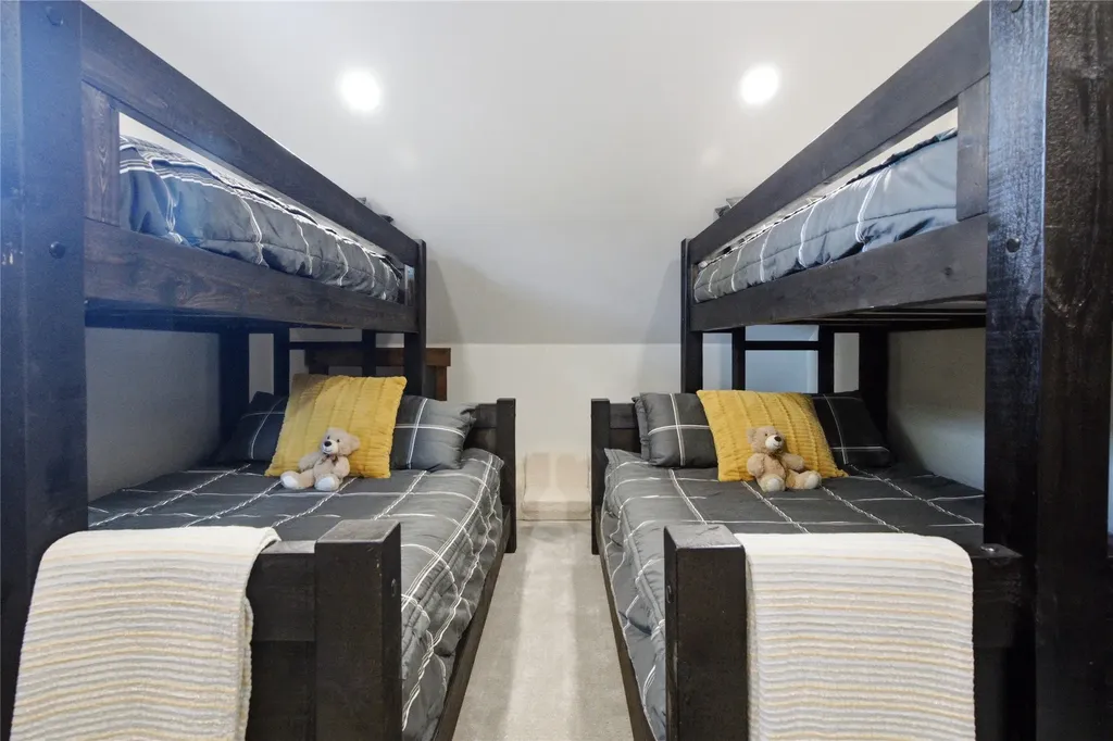 28 Keel Court Eureka MT 59917