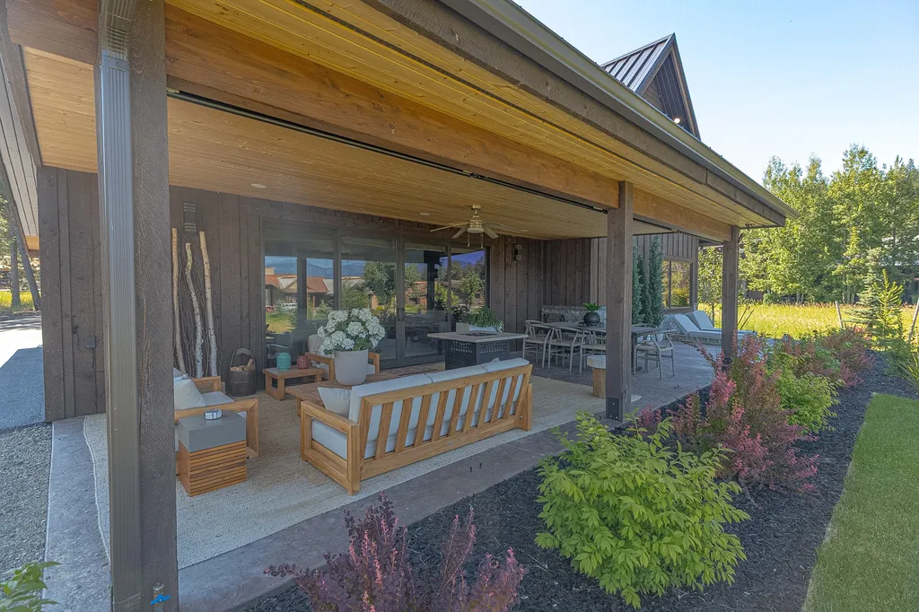 28 Keel Court Eureka MT 59917