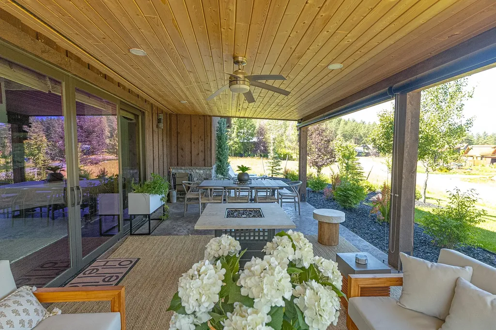 28 Keel Court Eureka MT 59917