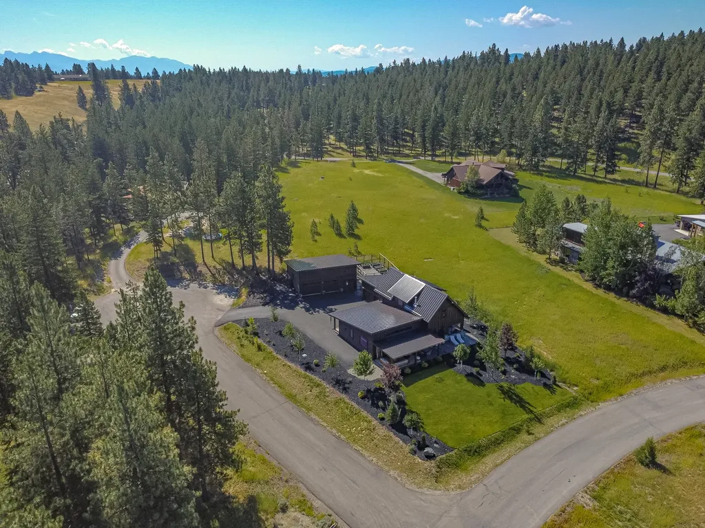 28 Keel Court Eureka MT 59917