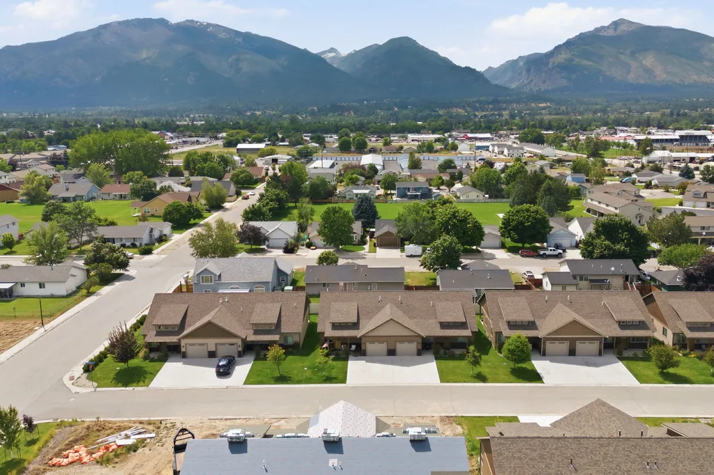 509 Race Track Trail Hamilton MT 59840