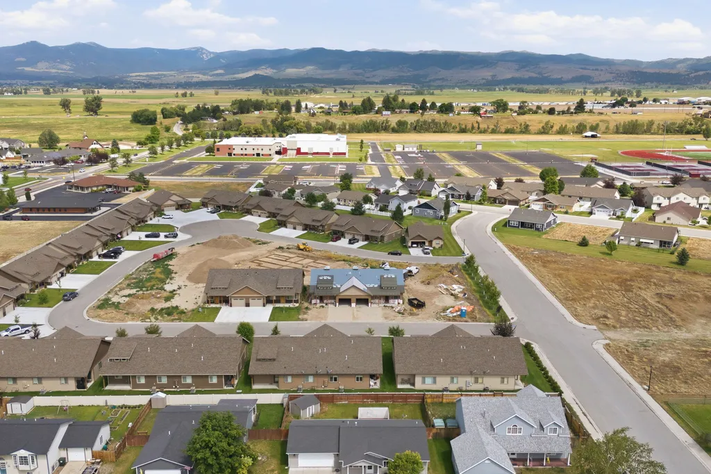 509 Race Track Trail Hamilton MT 59840