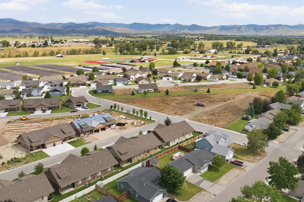 509 Race Track Trail Hamilton MT 59840